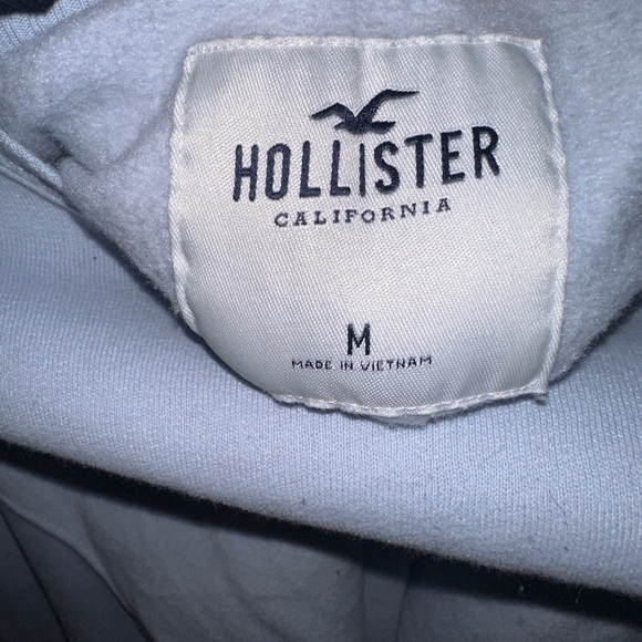 Hollister cropped crew neck *sale* (read description) - Picture 3 of 3